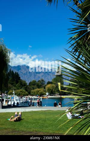 Giornata di sole a Queenstown Foto Stock