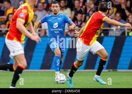 Deventer, Paesi Bassi. 25 luglio 2024. DEVENTER, PAESI BASSI - LUGLIO 25: Niklas Castro dell'SK Brann durante la partita di Conference League tra Go Ahead Eagles e SK Brann allo Stadium de Adelaarshorst il 25 luglio 2024 a Deventer, Paesi Bassi. (Foto di Raymond Smit/Orange Pictures) credito: Orange Pics BV/Alamy Live News Foto Stock