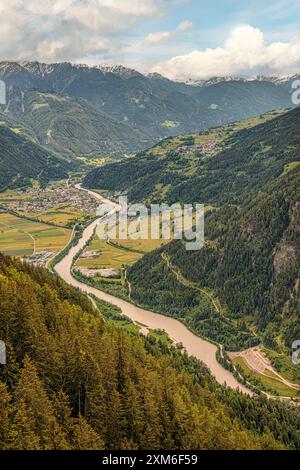 Vista panoramica dal parco naturale Kaunergrat presso il Reschensee, Austria Foto Stock