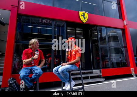 Stavelot, Belgio, 25 luglio 2024, Carlos Sainz, spagnolo gareggia per la Ferrari. L'allestimento, il 14° round del campionato di Formula 1 del 2024. Crediti: Michael Potts/Alamy Live News Foto Stock