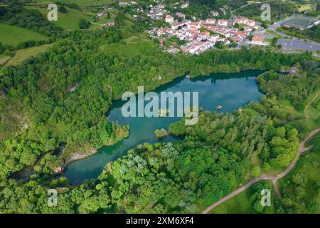 Lago di la Arboleda, Bizkaia, Paesi Baschi, Spagna Foto Stock