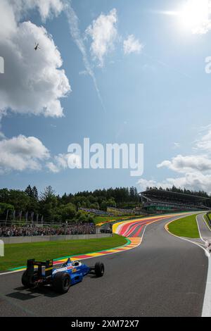 Spa, Belgio. 26 luglio 2024. Il clima soleggiato si vede sul circuito in vista dell'allenamento gratuito in vista della gara del Gran Premio di F1 del Belgio, a Spa-Francorchamps, venerdì 26 luglio 2024. Il Gran Premio di Formula 1 di Spa-Francorchamps si svolge questo fine settimana, dal 25 al 28 luglio. BELGA FOTO JONAS ROOSENS credito: Belga News Agency/Alamy Live News Foto Stock