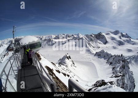 Sulla cima dei 3440 m, il ghiacciaio Pitztal, il Pitztal, inverno in Tirolo, Austria Foto Stock