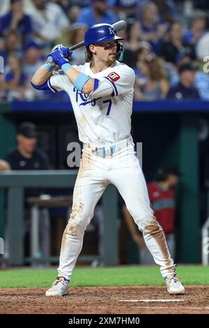 24 luglio 2024: L'interbase dei Kansas City Royals Bobby Witt Jr. (7) batte contro gli Arizona Diamondbacks al Kauffman Stadium di Kansas City, Missouri. David Smith/CSM (immagine di credito: © David Smith/Cal Sport Media) Foto Stock