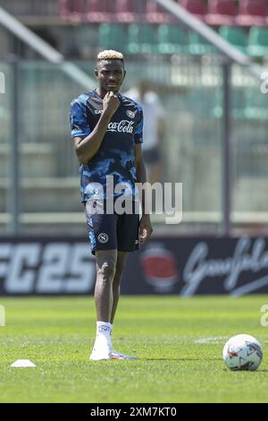 L'attaccante nigeriano del Napoli Victor Osimhen durante il training camp di pre-stagione 2024-25 della SSC Napoli a Castel di Sangro, Abruzzo, Italia. Foto Stock