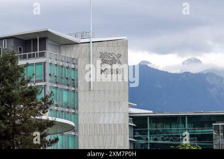 Svizzera - Economy, Business & Finance - Nestle Headquarters VEVEY, SVIZZERA, 21 LUGLIO: Sede della multinazionale svizzera di alimenti e bevande Nestle S.A. nella foto del 21 luglio 2024 presso il Lago di Ginevra Lac Leman, a Vevey, Svizzera. Foto di Manuel Blondeau/AOP. Press Vevey Vaud Svizzera Copyright: X ManuelxBlondeau/AOP. Pressx AOP20240721 - 0012 Foto Stock