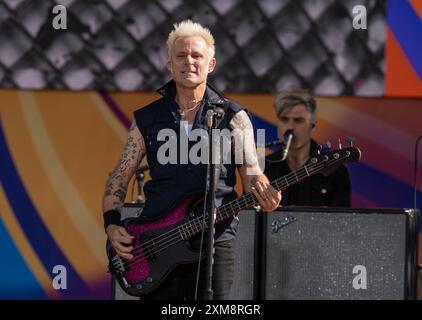 New York, Stati Uniti. 26 luglio 2024. Mike Dirnt si esibisce con il gruppo rock Green Day durante il concerto ABC Good Morning America a Central Park a New York il 26 luglio 2024. (Foto di Lev Radin/Sipa USA) credito: SIPA USA/Alamy Live News Foto Stock