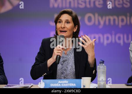 Parigi, Francia. 26 luglio 2024. Amélie OUEDA-CASTERA, Ministro dello Sport durante la cerimonia di apertura dei Giochi Olimpici di Parigi 2024 il 26 luglio 2024 a Parigi, Francia - Photo Ann-Dee Lamour/CDP MEDIA/DPPI Media Credit: DPPI Media/Alamy Live News Foto Stock