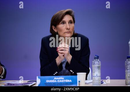 Parigi, Francia. 26 luglio 2024. Amélie OUEDA-CASTERA, Ministro dello Sport durante la cerimonia di apertura dei Giochi Olimpici di Parigi 2024 il 26 luglio 2024 a Parigi, Francia - Photo Ann-Dee Lamour/CDP MEDIA/DPPI Media Credit: DPPI Media/Alamy Live News Foto Stock