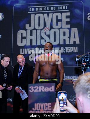 LONDRA, REGNO UNITO. 26 lug, 24. Derek Chisora durante Joyce vs Chisora – Fight Week Official Weigh-in presso Arora Suite, The O2 Intercontinental Hotel venerdì 26 luglio 2024 a LONDRA, INGHILTERRA. Crediti: Taka G Wu/Alamy Live News Foto Stock