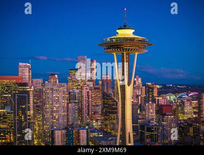 Seattle è un importante porto marittimo costiero e sede della contea di King, nello stato di Washington. Seattle è la città più grande del Pacifico nord-occidentale. Foto Stock