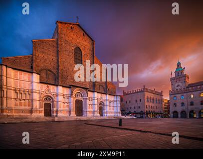 La Cattedrale di Bologna, dedicata a San Pietro, è la cattedrale di Bologna Foto Stock