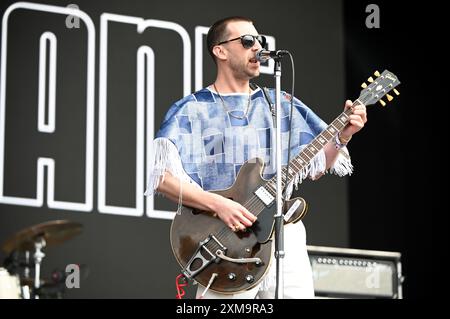 26 luglio 2024, Sheffield, South Yorkshire, U. K: Miles Kane Performing al Tramlines Festival 2024 , Sheffield, Regno Unito (Credit Image: © Robin Burns/ZUMA Press Wire) SOLO USO EDITORIALE! Non per USO commerciale! Foto Stock