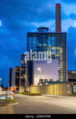 La centrale a gas naturale di Lausward, la centrale elettrica a turbina a gas e a vapore più efficiente al mondo, genera elettricità e teleriscaldamento Foto Stock