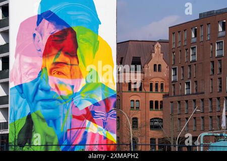 HafenCity, Ueberseequartier, murale su Shanghaiallee, caro Uwe x 30 Jahre Hinz&Kunzt è stato creato in occasione del 30° anniversario del Foto Stock