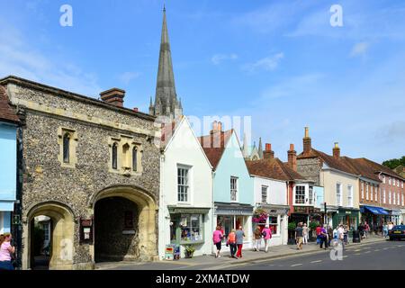 South Street, Chichester, West Sussex, in Inghilterra, Regno Unito Foto Stock