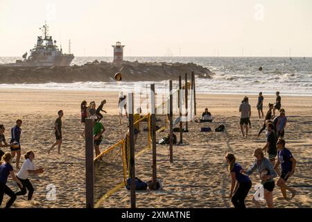 Campi da Beach volley sulla spiaggia di Scheveningen, Paesi Bassi Foto Stock