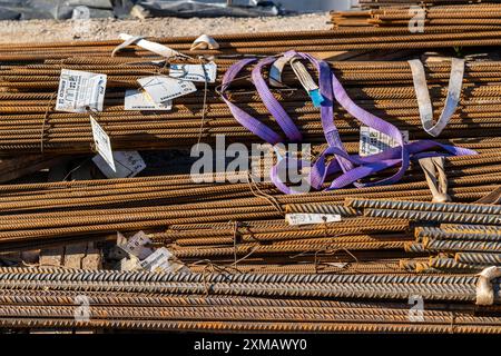 Importante cantiere Parc Durant, su Henri-Dunant-Strasse a Essen-Ruettenscheid, ferro da costruzione, ferro da assemblaggio, costruzione in calcestruzzo Foto Stock