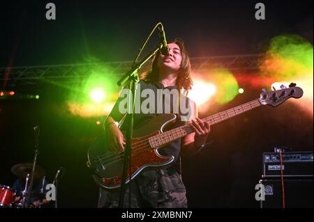 26 luglio 2024, Sheffield, South Yorkshire, U. K: Mary al Junkyard Performing al Tramlines Festival 2024 , Sheffield, Regno Unito (Credit Image: © Robin Burns/ZUMA Press Wire) SOLO USO EDITORIALE! Non per USO commerciale! Foto Stock