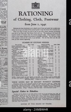 Annuncio governativo del razionamento di vestiti e calzature sulla prima pagina del Daily mail (replica), 2 giugno 1941. Foto Stock