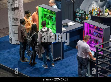 Primo giorno alla Hannover Messe 2022, fiera industriale, dopo 2 anni di pausa corona, sala esposizioni, bassa Sassonia, Germania Foto Stock