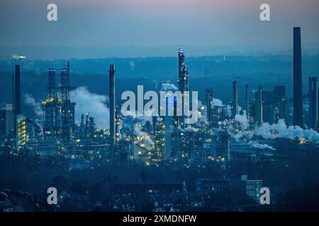 Raffineria della Ruhr OEL GmbH a Gelsenkirchen Horst, Gelsenkirchen, Renania settentrionale-Vestfalia, Germania Foto Stock