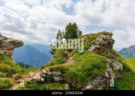 Percorso alta via Federico Augusto - Val di Fassa - Italia Foto Stock