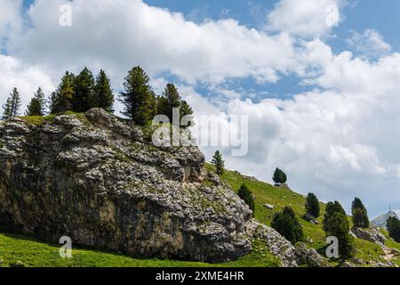 Percorso alta via Federico Augusto - Val di Fassa - Italia Foto Stock