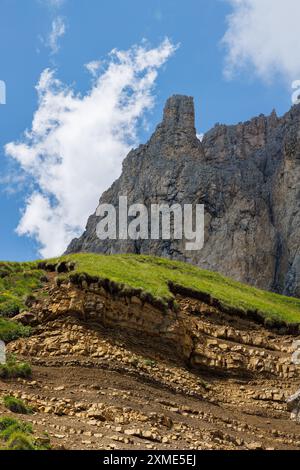 Percorso alta via Federico Augusto - Val di Fassa - Italia Foto Stock