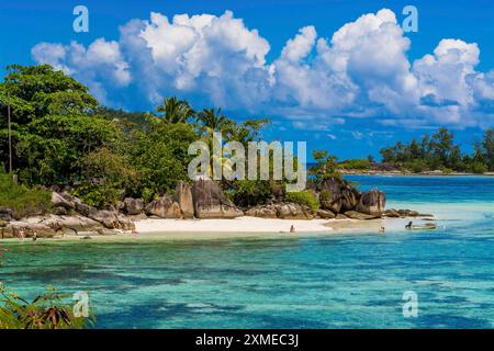 Anse l'Islette Beach, Mahe, Repubblica delle Seychelles, Oceano Indiano Foto Stock