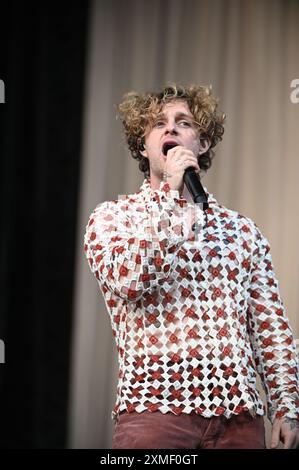 Tom Grennen Performing al Tramlines Festival 2024 , Sheffield, Regno Unito Foto Stock