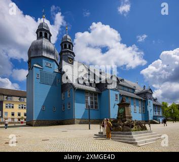 Marktkirche zum Heiligen Geist die evangelisch-lutherische Marktkirche zum Heiligen Geist ist die historische Hauptkirche im Ortsteil Clausthal der Bergstadt Clausthal-Zellerfeld. SIE ist die größte Holzkirche Deutschlands und gehört durch ihre Architektur und Ausstattung zu den bedeutendsten Baudenkmälern des norddeutschen Barocks. Clausthal-Zellerfeld Niedersachsen Deutschland *** Marktkirche zum Heiligen Geist la Marktkirche zum Heiligen Geist evangelica luterana è la chiesa principale storica nel distretto di Clausthal della città mineraria di Clausthal Zellerfeld e' il più grande churc in legno Foto Stock