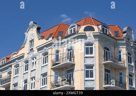 Vecchio edificio magnificamente rinnovato ad Amburgo Foto Stock