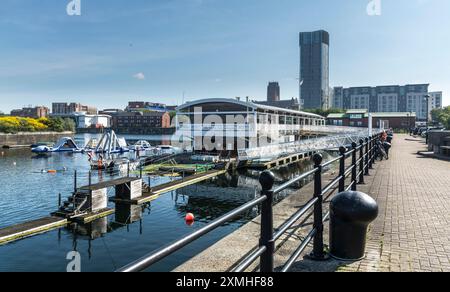 Vista del Liverpool Watersports Centre, Queens Dock, Mariners Wharf, Liverpool, Regno Unito. Fatto il 28 luglio 2024. Foto Stock