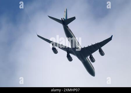 Chiangmai, Thailandia - luglio 26 2024: Airbus A340-500 HS-TYV della Royal Thai Airforce (RTAF). Dall'aeroporto di Chiangmai. Foto Stock