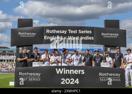 Birmingham, Regno Unito. 28 luglio 2024. L'Inghilterra vince le Rothesay test Series durante il 3° Rothesay test Match Day 3 Inghilterra vs Indie occidentali a Edgbaston, Birmingham, Regno Unito, 28 luglio 2024 (foto di Craig Thomas/News Images) a Birmingham, Regno Unito il 7/28/2024. (Foto di Craig Thomas/News Images/Sipa USA) credito: SIPA USA/Alamy Live News Foto Stock