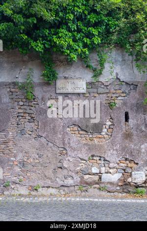 Cartello per via Appia Antica, via Appia, a Roma, Italia. Foto Stock