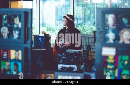 The Summer Goth Market, Stockport, 28 luglio 2024 Foto Stock