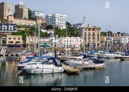 Torquay Harbour e Marina guardando verso Victoria Parade, Torbay, Devon Foto Stock