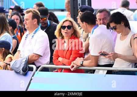 Elancourt, Francia. 28 luglio 2024. Valerie Pecresse ( Presidente del Consiglio regionale dell'Ile de France ), Ciclismo Mountain Bike, Cross-country femminile durante i Giochi Olimpici di Parigi 2024 il 28 luglio 2024 a Elancourt Hill a Elancourt, Francia - foto Federico Pestellini/Panoramic/DPPI Media Credit: DPPI Media/Alamy Live News Foto Stock