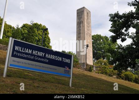 La tomba di William Henry Harrison a North Bend, Ohio, è il luogo di sepoltura del nono presidente americano, che ha prestato servizio solo un mese prima della sua morte nel 1841. Foto Stock