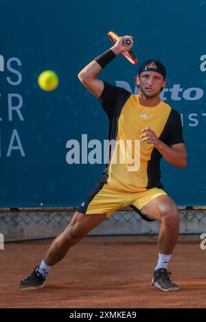 Federico Arnaboldi dall'Italia in azione durante gli internazionali di Verona - il torneo di tennis ATP Challenger 100 presso lo Sports Club Verona il 27 luglio 2024, Foto Stock