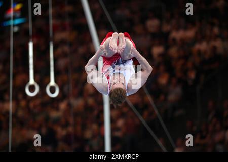 Moreno Kratter (Svizzera), piano. Campionati europei di Monaco 2022: Ginnastica artistica Foto Stock