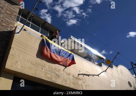 UIO POL MARCHAVENEZUELA Quito, 28 luglio 2024 i cittadini venezuelani si recano per le strade di Quito per alzare la voce sulle elezioni presidenziali nel paese vicino API JUAN RUIZ CONDOR POL UIO POL MARCHAVENEZUELA 75056a7054b914bbc11005f110ecf9f9f9f9 Copyright: XRuizxCondorx Foto Stock