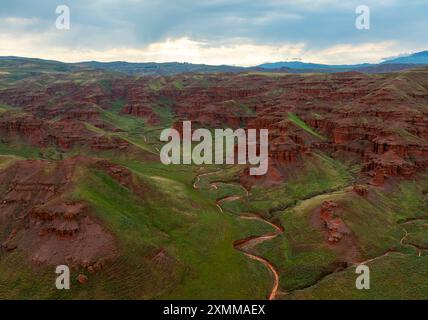 Camini delle fate rosse a forma di formazioni che hanno milioni di anni, Erzurum, Terra delle fate rosse Foto Stock