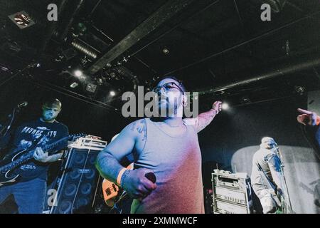 Copenaghen, Danimarca. 28 luglio 2024. La band hardcore danese Lifesick esegue un concerto dal vivo al Pumpehuset di Copenaghen. Qui il cantante Simon Shoshan viene visto dal vivo sul palco. Credito: Gonzales Photo/Alamy Live News Foto Stock