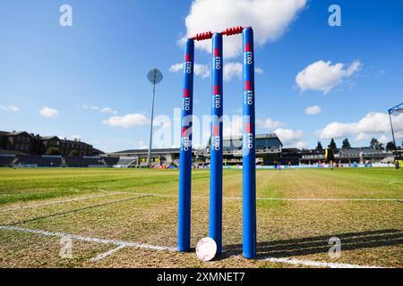 Bristol, Regno Unito, 28 luglio 2024. Metro Bank sbatte durante la partita della Metro Bank One-Day Cup tra Gloucestershire ed Essex. Crediti: Robbie Stephenson/Gloucestershire Cricket/Alamy Live News Foto Stock