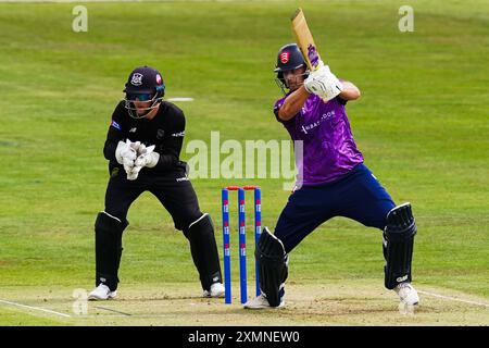 Bristol, Regno Unito, 28 luglio 2024. Tom Westley di Essex che batte come James Bracey del Gloucestershire durante la partita della Metro Bank One-Day Cup tra Gloucestershire ed Essex. Crediti: Robbie Stephenson/Gloucestershire Cricket/Alamy Live News Foto Stock