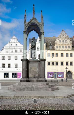 Piazza del mercato con monumento di Martin Lutero, città di Lutero Wittenberg, Sassonia Anhalt, Germania, Foto Stock