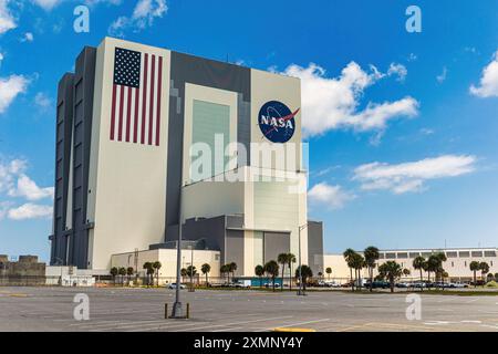 FLORIDA, USA - MARZO 2014: Il Vehicle Assembly Building Kennedy Space Center della NASA. È uno degli edifici più grandi del mondo per volume. Foto Stock
